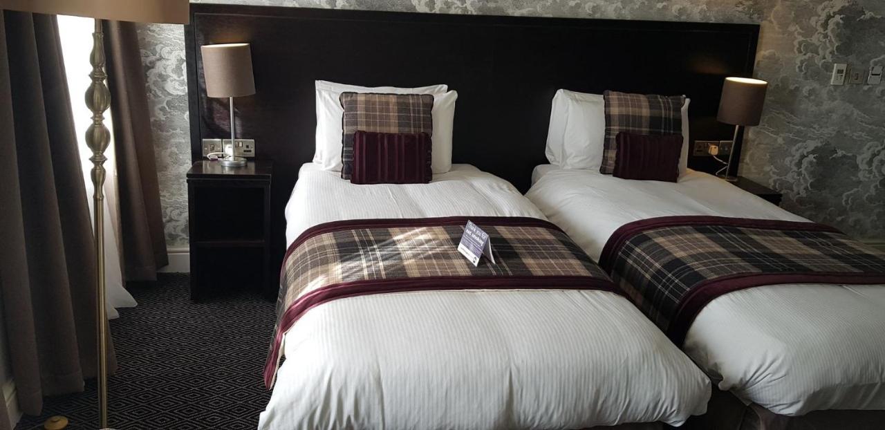 Отель The Bath Arms Wetherspoon Уорминстер Экстерьер фото