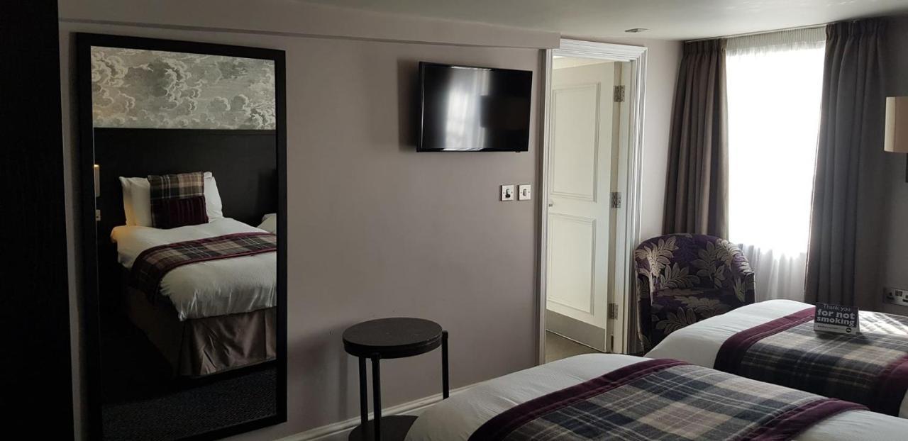 Отель The Bath Arms Wetherspoon Уорминстер Экстерьер фото